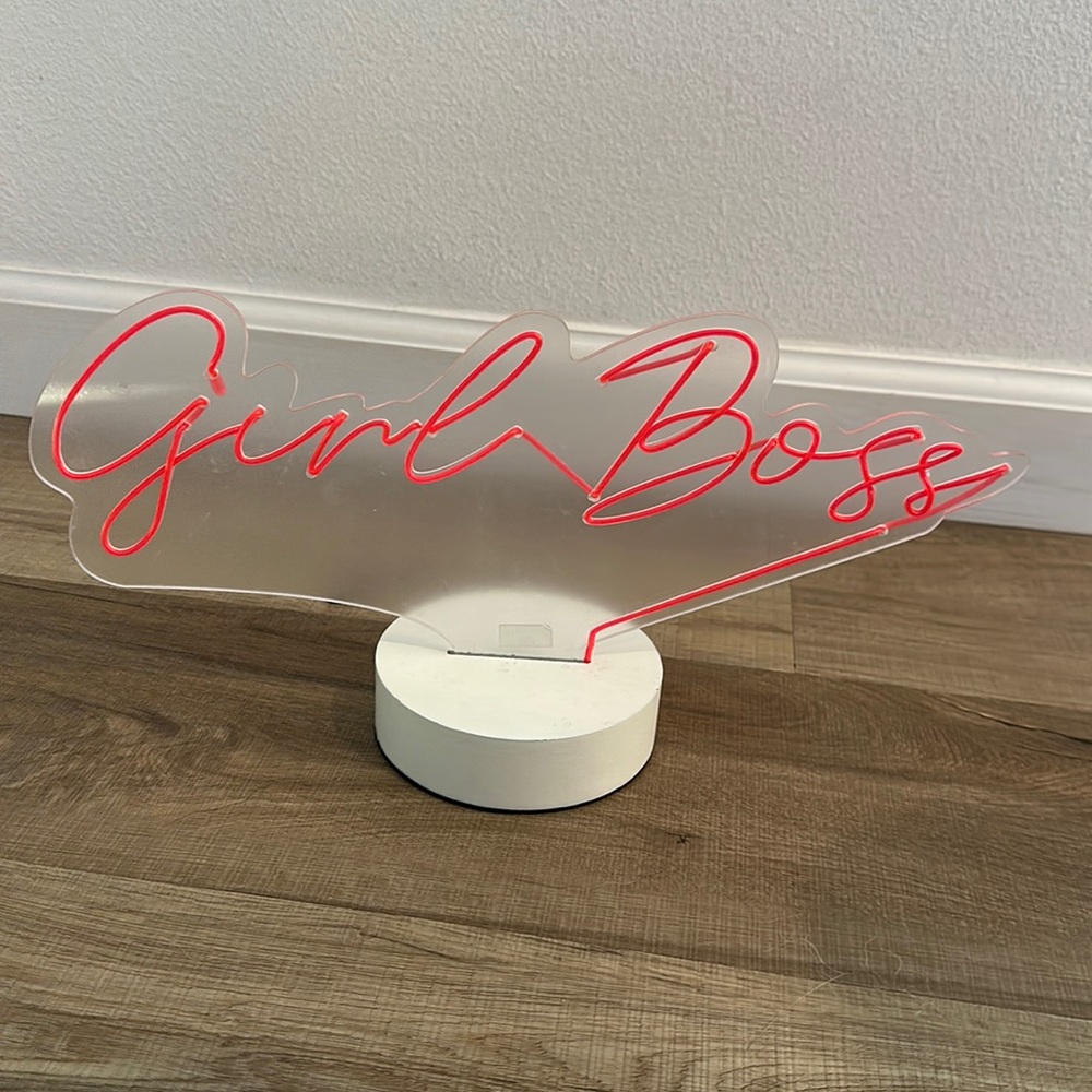 GIRLBOSS flashing sign - like new!